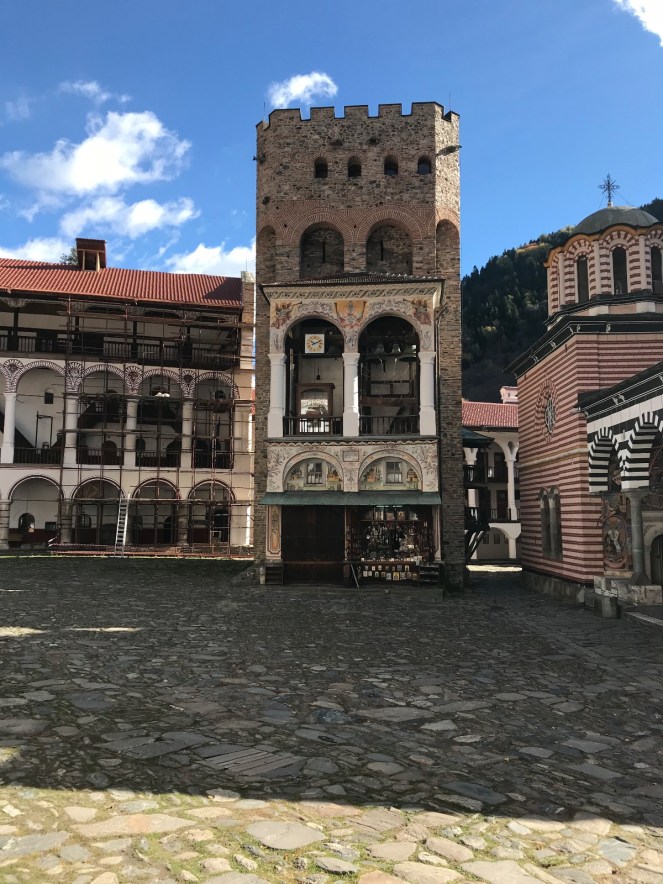 1b8ee281-3c06-44ee-9415-51aa8e94870b